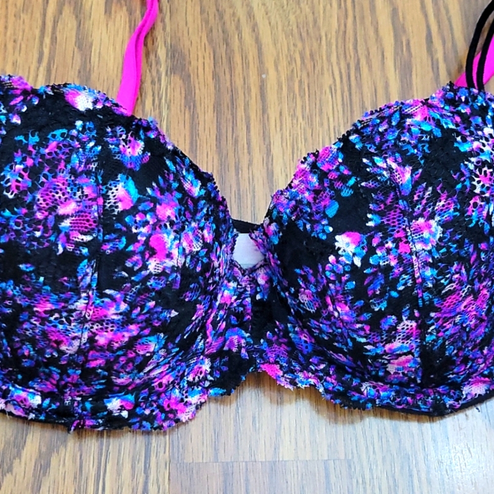 ❌❌❌SOLD❌❌❌🌷Victoria's Secret PINK Push-Up Bra/ 34B - Picture 2 of 5